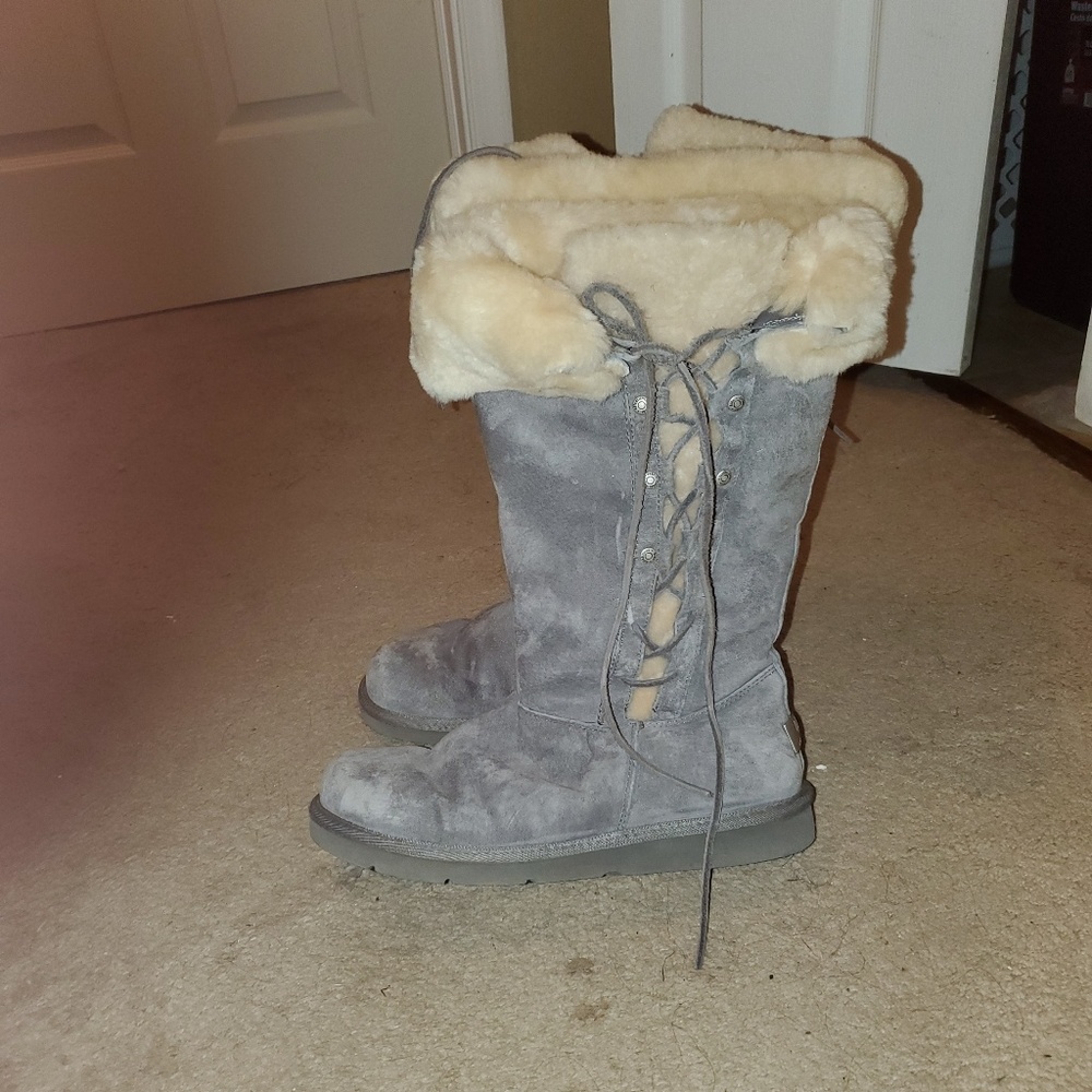 UGGS  Size 9 Lisa Gray studded leather boots